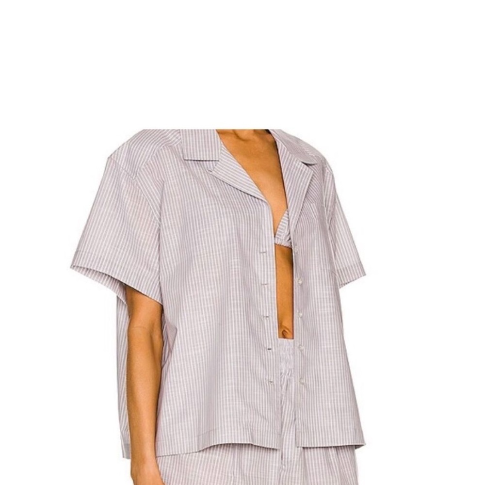 Weekend Stories Grey & White Pinstripes Shirt-Sleeved Button-Up Shirt, size Med